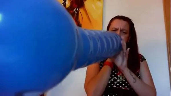 XXX Großer blauer Ballon für dich und ein toller nasser Orgasmus für meine Muschi frische Videos