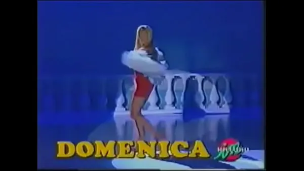 XXX Simona Tagli Domenica In nieuwe video's