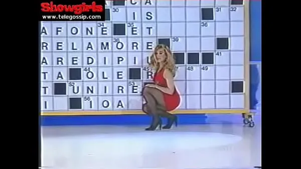 XXXSimona Tagli - Crossword clue with a red dress新鮮なビデオ