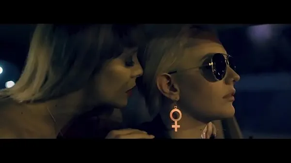 XXX Amazing Lesbian Scene featuring Kenna James and Cherie DeVille (GirlCore) High Production fräscha videor