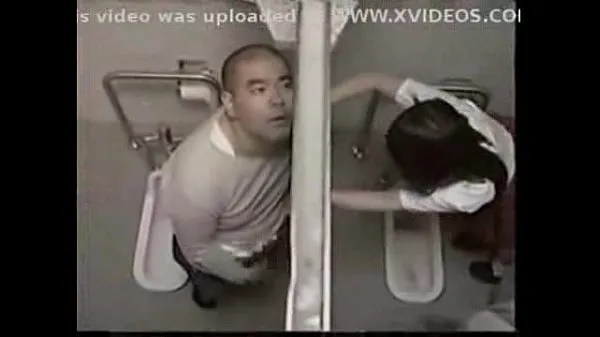 XXX Teacher fuck student in toilet วิดีโอสด