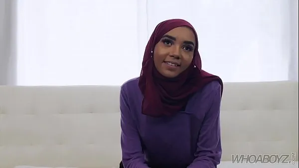 XXX Petite Hijab Teen gets fucked & cover in cum วิดีโอสด