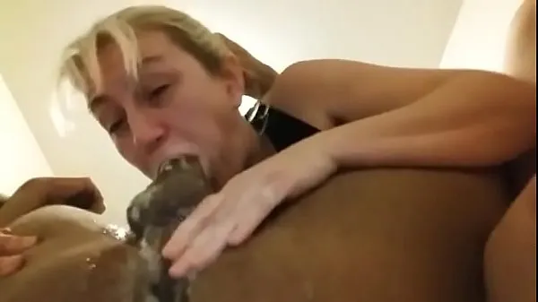 XXX Busting snot rockets on a fat black dick φρέσκα βίντεο