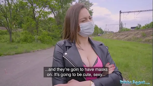 XXX Public Agent Face Mask Fucking a sexy sweet teenager with Big Natural Boobs čerstvé Videa