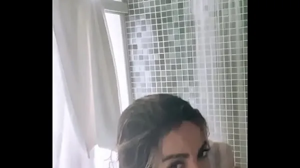 XXX Anitta leaks breasts while taking a shower Video segar
