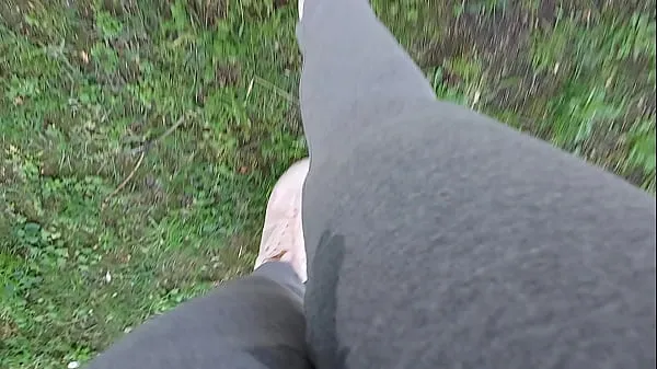 XXX In a public park your stepsister can't hold back and pisses herself completely, wetting her leggings Video baru
