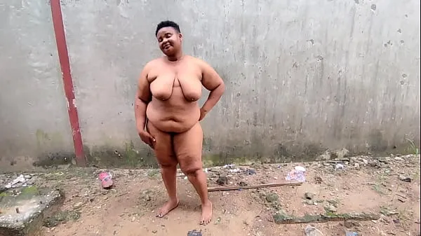 XXX Beauty Bbw Walks Absolutely Naked And Fucked in The Site ताजा वीडियो