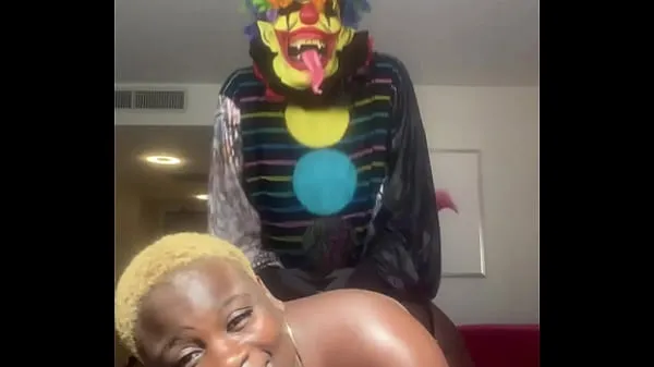 XXX Marley DaBooty Getting her pussy Pounded By Gibby The Clown วิดีโอสด