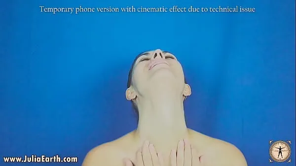 XXX Julia works with her own face despite technical problems. 9th Face training Video mới
