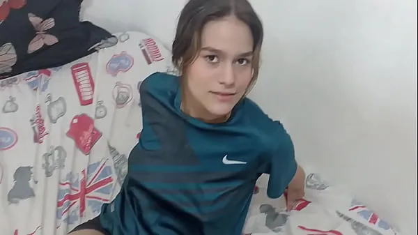 XXX I find my stepsister with my clothes on and I take them off until I end up fucking her ferske videoer