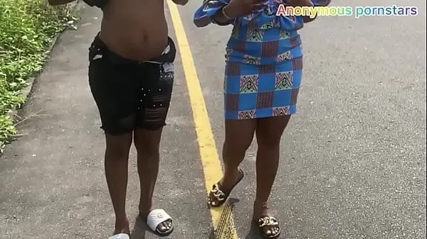 XXX Outdoor breast show on the road side.. passerby watching for full and unfiltered video مقاطع فيديو جديدة
