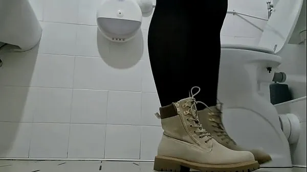 XXX Great collection of pee in public toilet Video segar