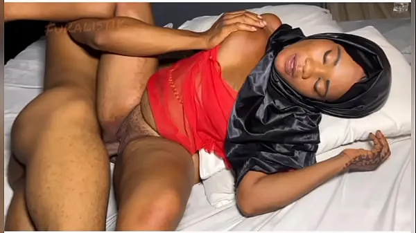 XXX تازہ ویڈیوز Hijab MILF rammed by BBC on a cold lonely night ہے