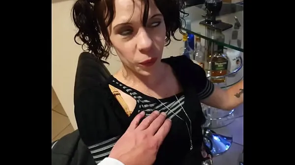 XXX Skinny slut in short dress smoking showing her pussy tuoreita videoita