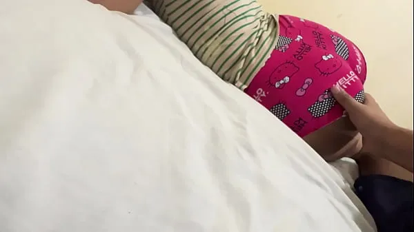XXX My stepsister's butt is in my room so I'm going to give her what she deserves Video baru