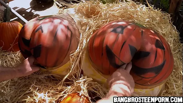 XXX Fucking two big pumpkin asses Video mới