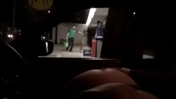 XXX تازہ ویڈیوز Kim Exhibicionista mostrando el culo a estraños en el auto México DF ہے